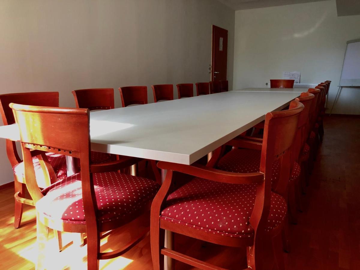 Hotel Medno エクステリア 写真