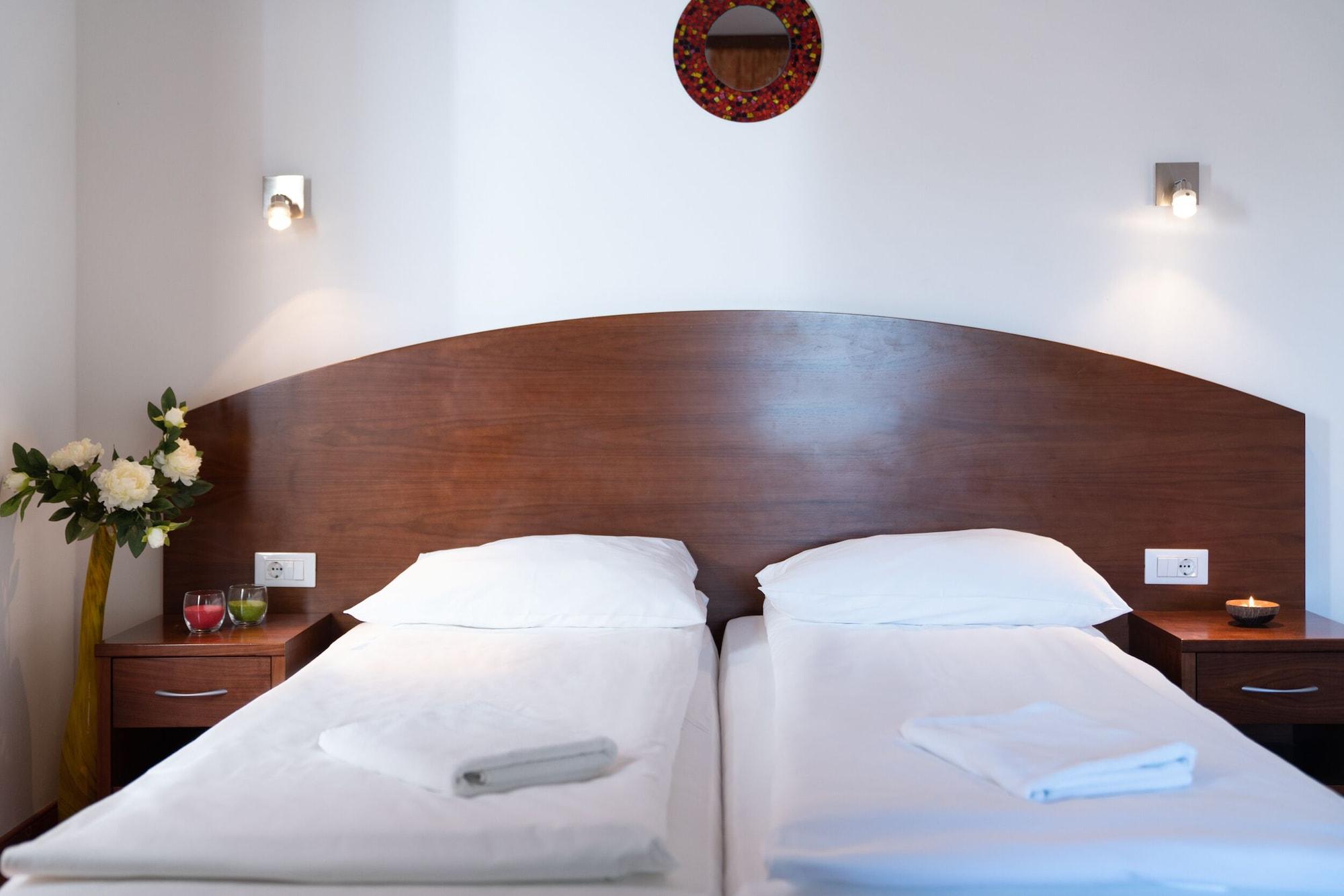 Hotel Medno エクステリア 写真