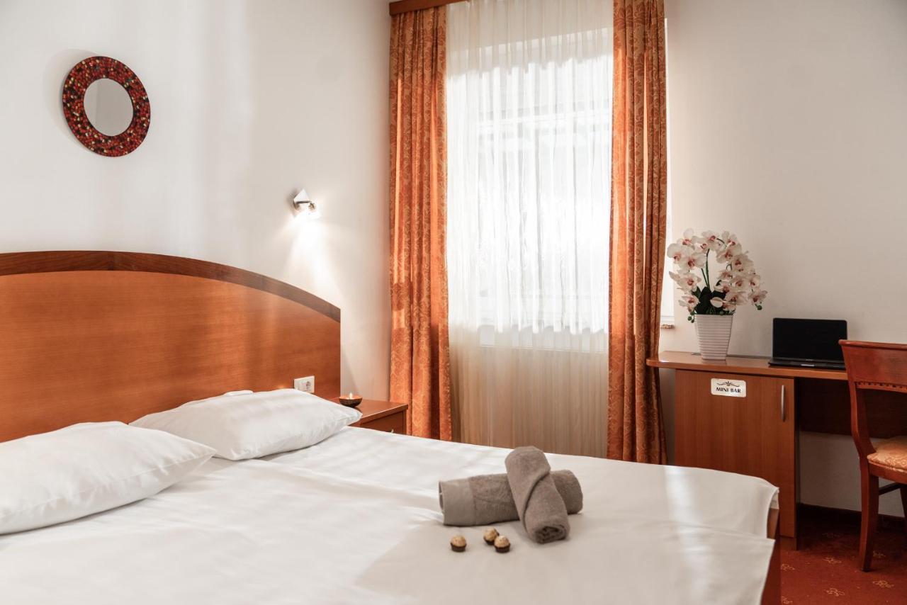 Hotel Medno エクステリア 写真