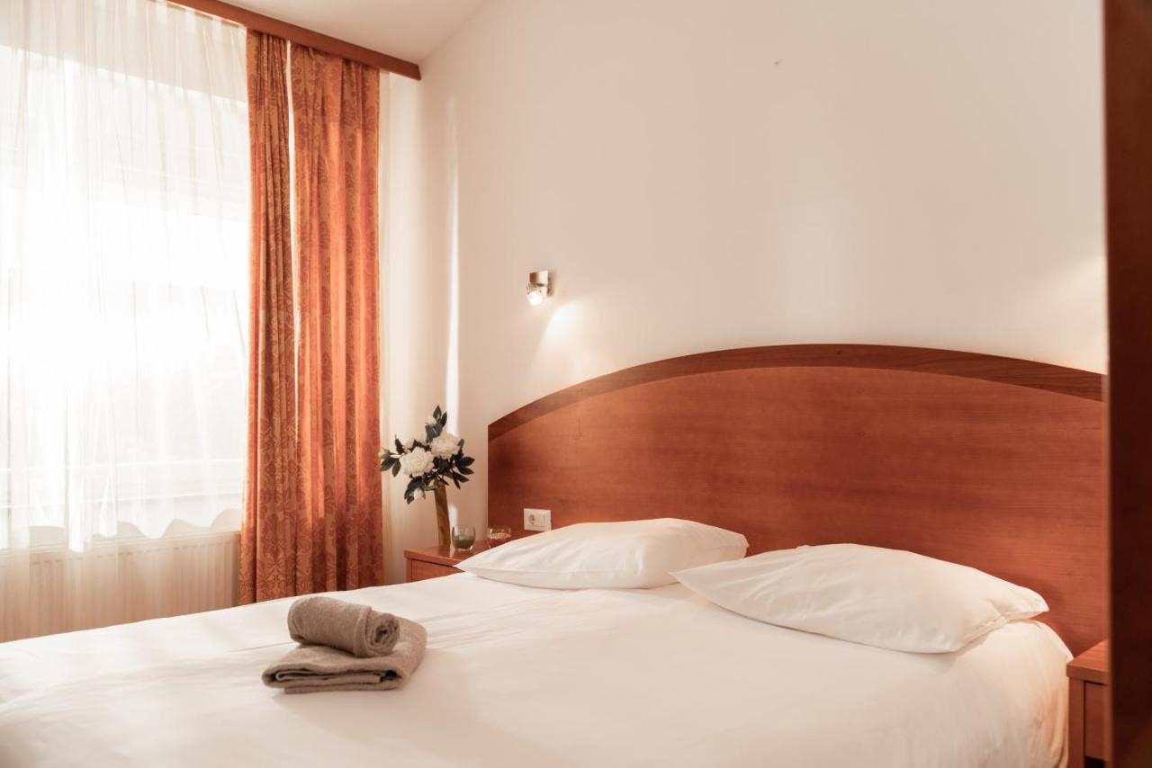 Hotel Medno エクステリア 写真